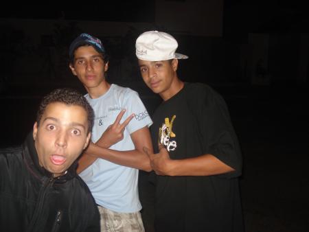 Adoula Sret lsano puis Youno et je3far